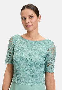 Vera Mont - Sukienka koktajlowa