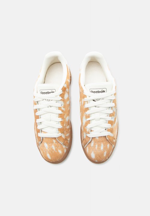 Reebok Club C LTD Sneakers Painted Brown — foto 4
