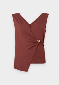 Αμάνικο καφέ τοπ με περιτύλιγμα, ασύμμετρο τελείωμα και χρυσό διακοσμητικό κούμπωμα στο πλάι.