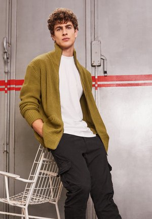 CARGO JOGGING PANTS - Cargobyxor - black
