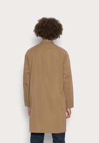 Jack & Jones PREMIUM Abrigo clásico - red