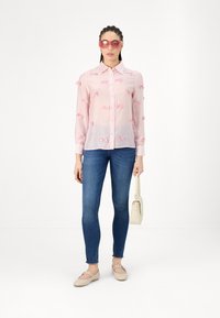 Sister Jane BERTIE SHIRT - Bluza z gumbi - pink