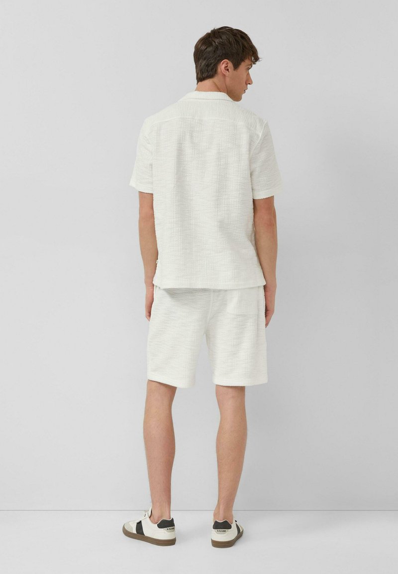 s.Oliver BERMUDA DETROIT - Shorts - creme/crème s.Oliver BERMUDA DETROIT - Shorts - creme/crème