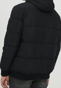 11 Project Vinterjakker - black