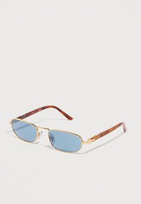 Valitud, gold-coloured