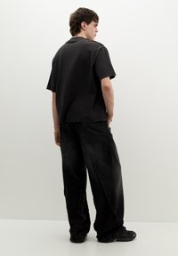 Thumbnail Image 3