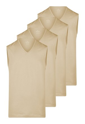 Quattro canottiere beige senza maniche con scollatura a V impilate, che mostrano viste frontali identiche con etichette del marchio visibili all'interno della zona del collo.