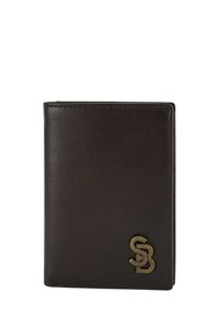 Portefeuille en cuir marron avec une texture lisse, comportant un logo en relief doré. Il a une forme rectangulaire et une couture soignée.