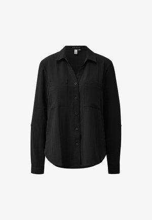 Czarna koszula na długi rękaw z guzikami, z dwoma kieszeniami na piersi i kołnierzykiem, wykonana z teksturowanej tkaniny.
