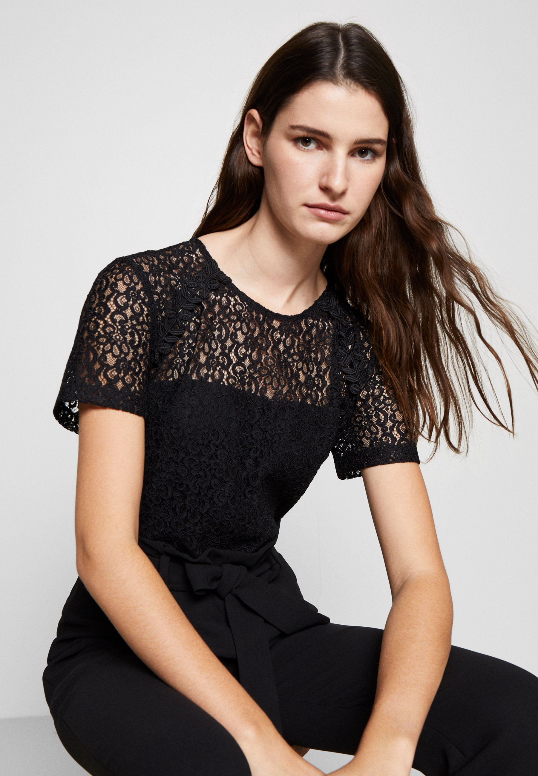 Claudie Pierlot JEANNEE Jumpsuit noirZwart Zalando.nl Claudie Pierlot CHOUCHOU Leren jas noirZwart Zalando.nl