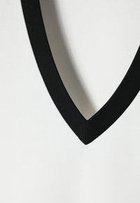 TATUUM SALEMA - Lihtne T-särk - off white