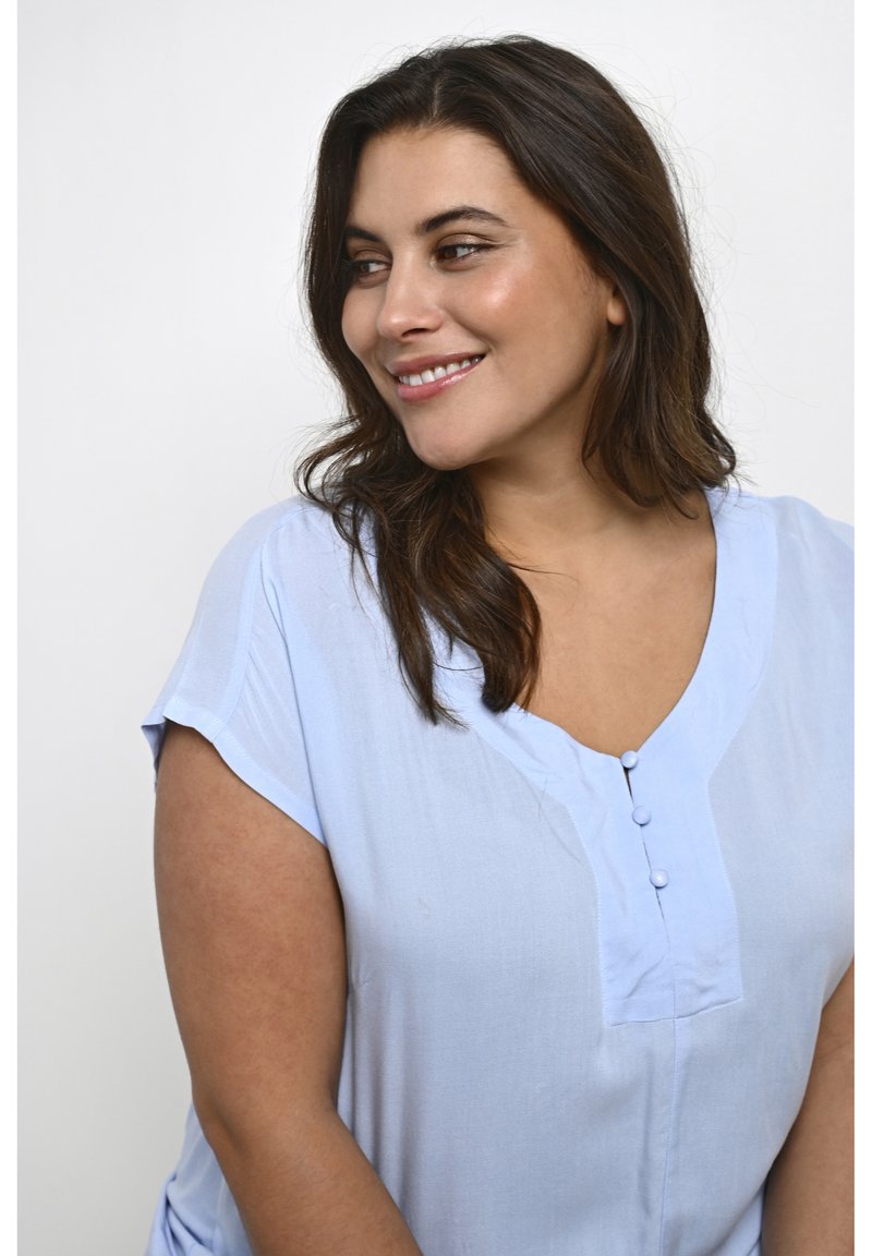 Damen T-Shirts | Kaffe Curve CAYA Bluse cashmere blue/hellblau - OF91587 Damen T-Shirts | Kaffe Curve CAYA Bluse cashmere blue/hellblau - OF91587