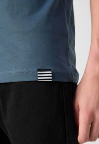 Mads Nørgaard THOR TEE - Jednoduché tričko - midnight navy