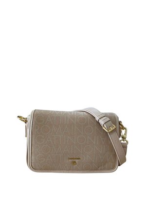 Borsa a tracolla beige con tracolla regolabile, elementi in metallo color oro e motivo a testo ripetuto "ROMAINO GATTINONI" sulla patta frontale.
