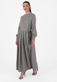 Modanisa TYPE - Maxi šaty - reseda green