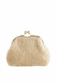 Next COIN - Clutches - neutral