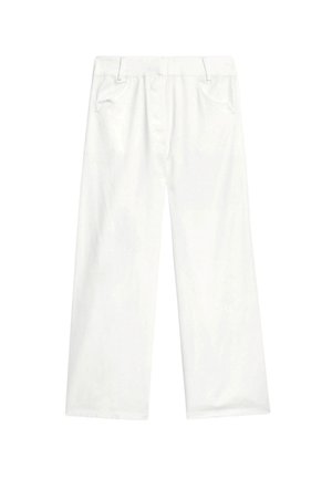Bílé široké kalhoty z bavlny, s rovnými předními částmi, dvěma bočními kapsami a čistým lemem.