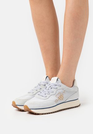 BEVINDA - Sneakersy niskie - light blue