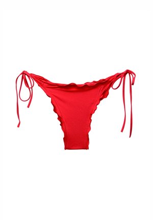 Červené bikiny s bočními uzávěry na zavázání, s vlnitým designem a hladkou texturou. Materiál je pružný a lehký.