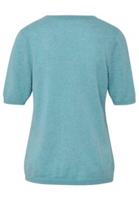 lichtblauw korte mouwen trui met een ronde hals, gemaakt van zacht materiaal en met een gladde textuur zonder zichtbare patronen.