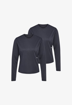 Zwei schwarze Langarm-Shirts mit Rundhalsausschnitt und kleinem weißem Logo in der Nähe der linken Taille, nebeneinander auf weißem Hintergrund dargestellt.