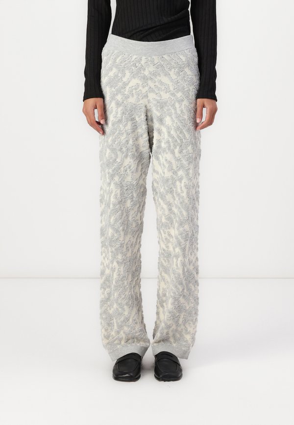 SOLEIL PANTS - Trousers - micro chip