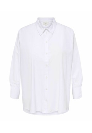 Biała koszula na długi rękaw z guzikami, z ostro zakończonym kołnierzykiem, luźnym krojem i prostym wzorem, pokazana na jednolitym tle.