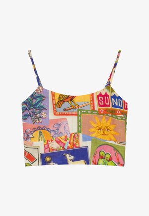 Crop top met kleurrijke patchworkprint met een zon met een gezicht, een vogel, bloemen, papegaaien en het woord "Sunday" op dunne bandjes.