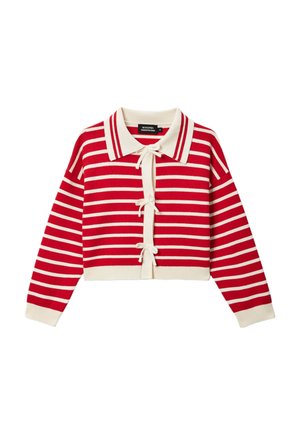 Cardigan court à manches longues rayé horizontal rouge et blanc avec col, poignets, ourlet crème et trois fermetures à nouer à l'avant.