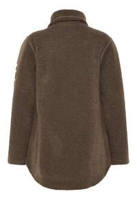 Veste en polaire marron avec un col montant, une texture douce et une silhouette décontractée. Elle présente un ourlet arrondi et des manches longues.