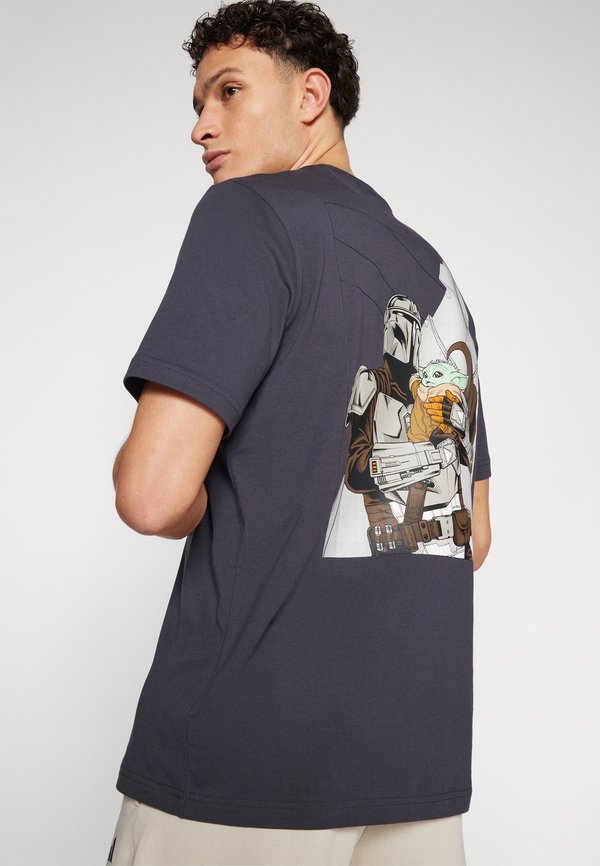 STAR WARS™ THE MANDALORIAN™ REGULAR FIT BACK GRAPHIC - Print T-shirt3