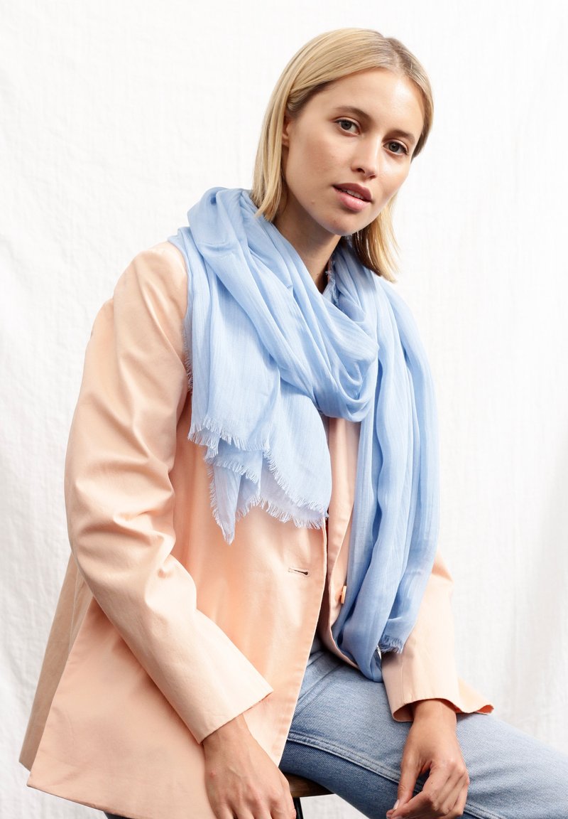 Codello HAUCHFEINER UND SUPERSOFTER EDEL-SCHAL  - Écharpe - hellblau
