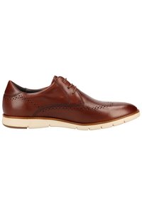 Chaussures habillées en cuir marron avec un bout arrondi, un élégant détail perforé et une semelle en caoutchouc beige ; elles disposent d'un design classique à lacets.