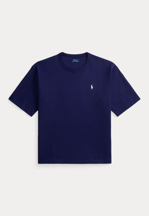 T-shirt bleu marine à manches courtes et col rond avec un petit logo blanc Polo Ralph Lauren sur la poitrine gauche.