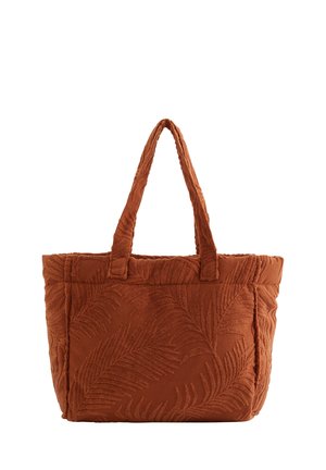 Taška typu tote v hrdzavej farbe s textúrovaným vzorom palmového listu a dvoma rukoväťami, mäkká tkanina s vypchávkou.