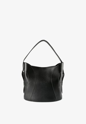 Schwarze Lederhandtasche mit strukturierter Oberfläche, geschwungenem Körper, breitem Träger und seitlichen Akzenten. Verfügt über einen Reißverschluss und klare Linien.