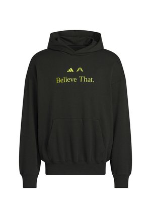 Felpa nera con cappuccio e tasca a marsupio, con testo giallo "Believe That." e loghi del brand nella zona del petto. Tessuto morbido, vestibilità comoda.