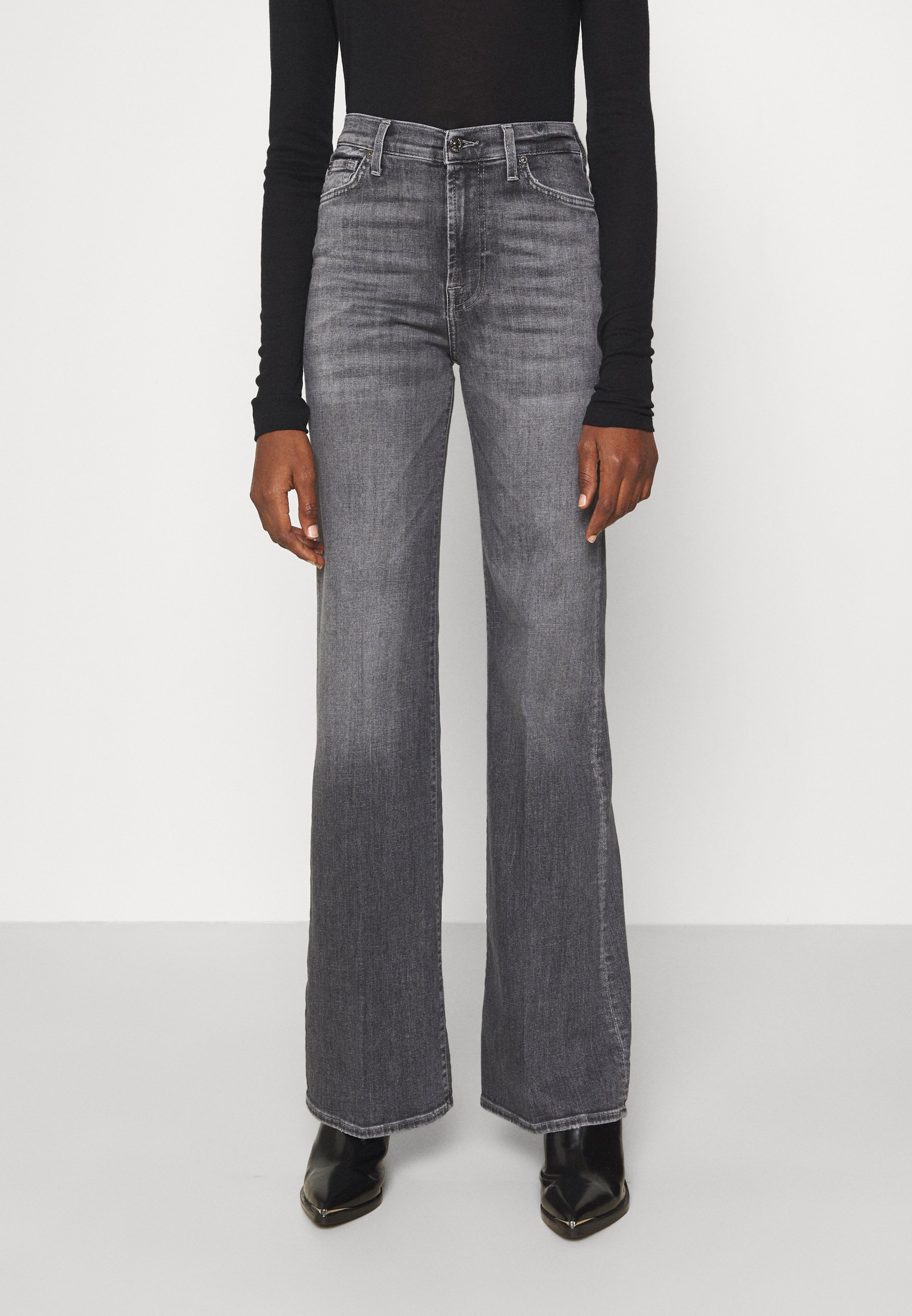 7 for all mankind MODERN DOJO 