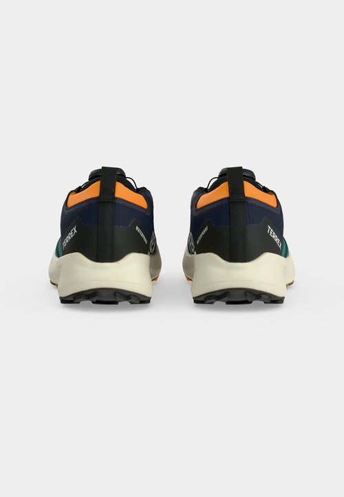adidas AGRAVIC UNISEX - Hiking shoes - core black/legend ink/equipment green — photo 4