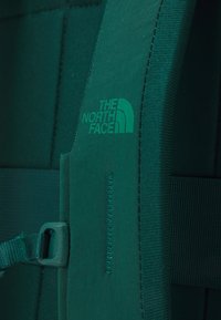 The North Face NEVER STOP UTILITY PACK UNISEX - Ruksak - hunter green