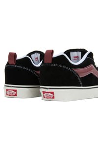 Vans KNU SKOOL UNISEX - Scarpe skate - black port