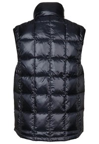 Námořnická puffer vesta s vysokým límcem, prošívaným designem a lesklou texturou. Bez rukávů; má čtvercový prošívaný vzor pro izolaci.