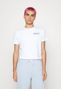 Brave Soul GEMEO - T-shirt estampada - optic white/multicolor