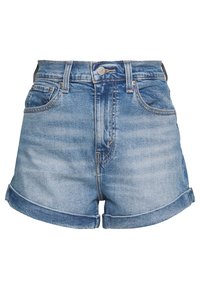 Shorts en denim bleu clair avec un délavage. Ils possèdent une taille haute, des revers roulés, cinq poches et une fermeture par bouton en métal.
