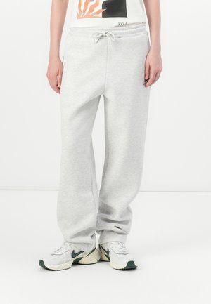 BASIC JOGGER - Tepláky - pastel grey melange