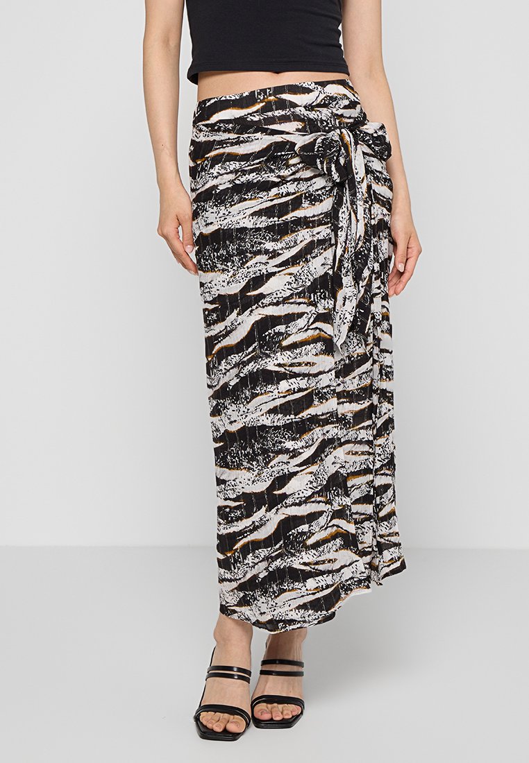 lala Berlin Maxirok zwart