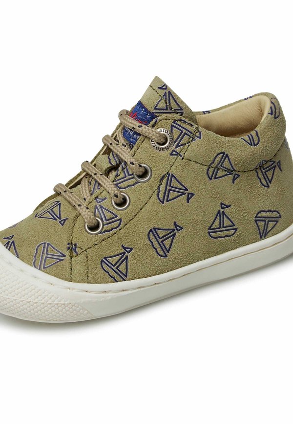 Sportlicher Schnürer – militärgrüne