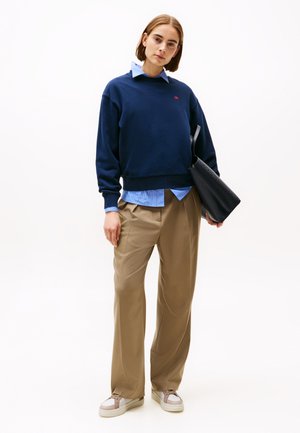 FASHION COURT - Sportcipő - ancient white/misty blush