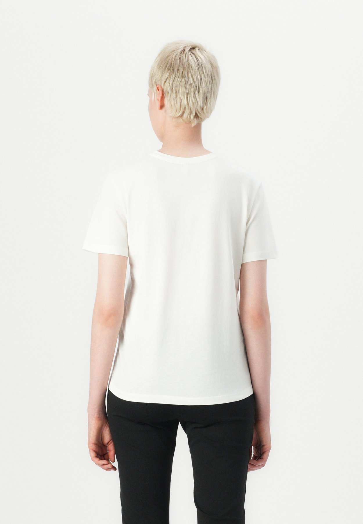 ONLKATTY TEE