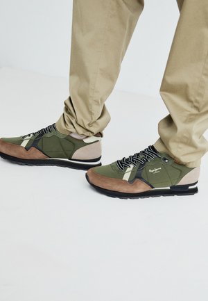 BRIT ROAD - Zapatillas - brown